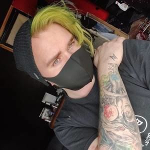 Meet your Posher, Christopher